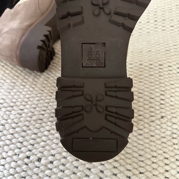 NEW Brown Tan Suede Zip Up Chelsea Lug Boot -- Size 6.5 - Picture 9 of 16